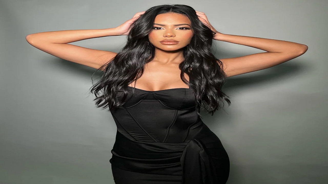 How Long Your Hair Should Be to Use Tape-In Hair Extensions